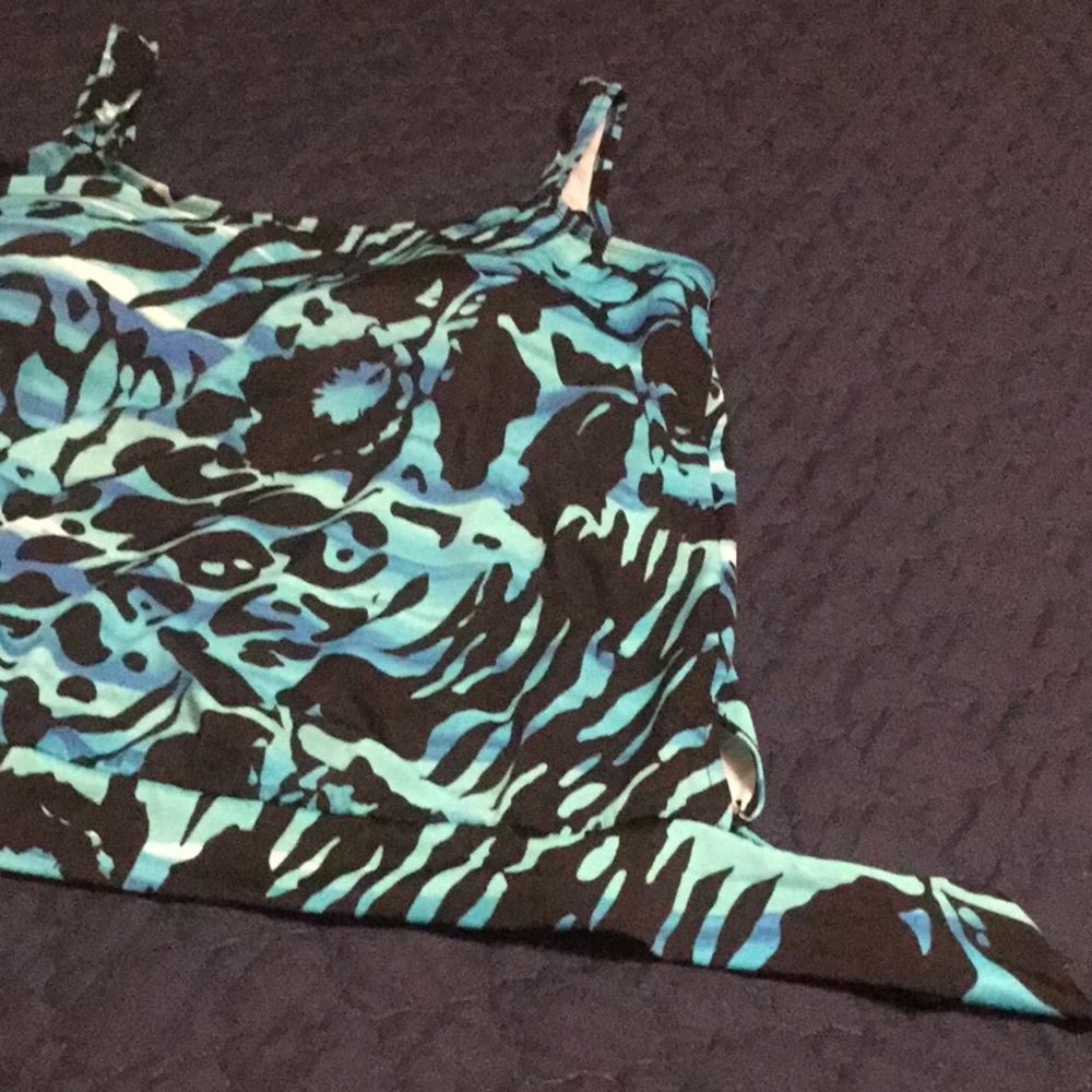 Swimsuit Top - Picture 6 of 7